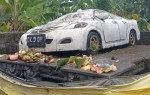 Pelinggih mobil di beberapa desa yang ada di Bali