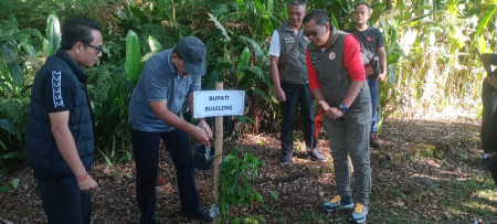 Bupati Sutjidra Ajak Masyarakat Lakukan 