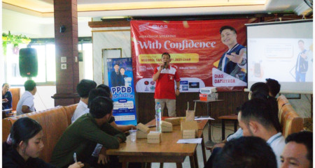 Asah Kemampuan Komunikasi, WMS Dorong Generasi Muda Buleleng Tampil Percaya Diri