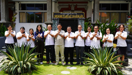 Bahas PKS dengan Undiknas, Asisten Ariadi Berikan Dukungan Penuh
