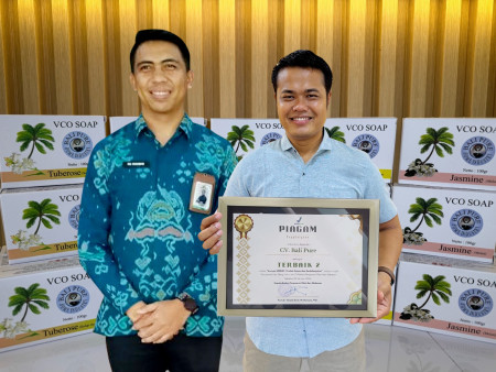 UMKM Bali Pure Sembiran Buleleng Raih Penghargaan Terbaik II Inovasi Produk Aman dan Berkelanjutan dari BPOM